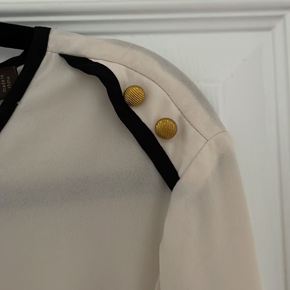 The Limited Off White and Navy Long Sleeve Blouse with Buttons Large - Picture 2 of 4